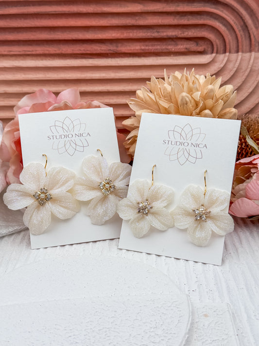 Snowlight Solaris (Deluxe)